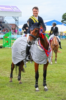 David Harland and Murchacko Quatro Climb to International Stairway Victory at Royal Highland Show 